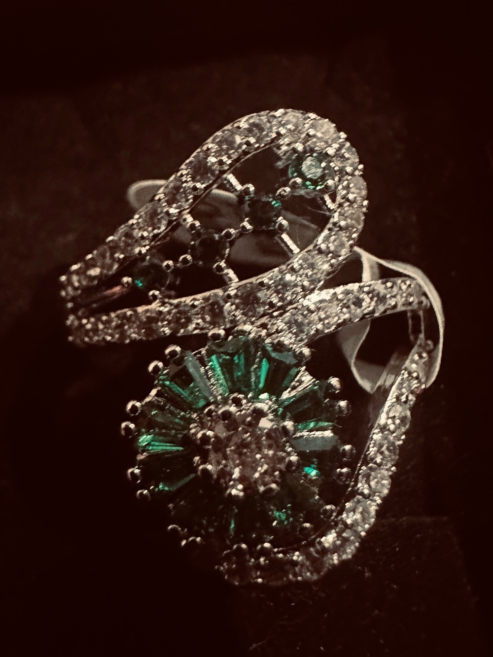 Emerald Spiral Crystal Ring in Silver Tone